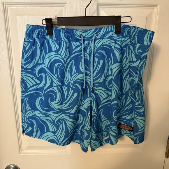 Vineyard Vines Men's Performance Swim Trunks Large Aqua Blue/White Mesh Liner - Picture 1 of 15